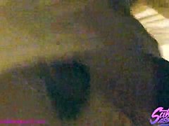 סרטון HD של סברינה סברוק מזדיינת על הספה