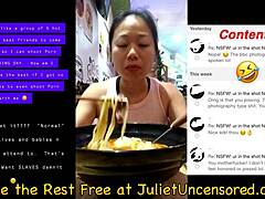 Un videoclip realizat fără cenzură prezintă o femeie asiatică fierbinte care mănâncă și urinează