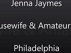 MILF Jenna Jaymes mélytorkú szopást ad HD-ben