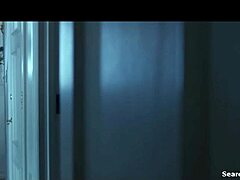 Емми Россумс згодна мама улога у комети 2014