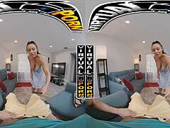 Pornô MILF - Carmela Clutch VR - Um dia de tarefas domésticas