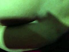 Casal maduro desfruta de sexo anal em vídeo caseiro