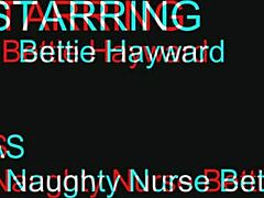 Бети Хейуърд в солова сесия с пациентски кучета