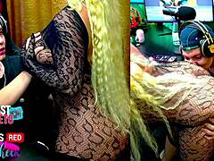 Ruan se poddává svádění Andressy Sanchezs, užívá si svá prsa a zadní vrátka v zralém videu