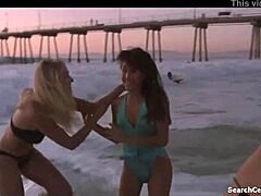 Лесли Бреммер и Джулис занимаются горячим и горячим сексом в винтажном порнофильме