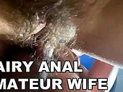 Høye stønn og et rotete anus blir fylt i amatør analvideo