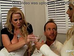 Göğüslü sarışın Kelly Madison ve Puma Svede, Ryan Madison ile sert seks yapıyor