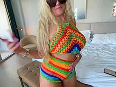 Sex hardcore la piscină cu blonda Kelly Cabbana